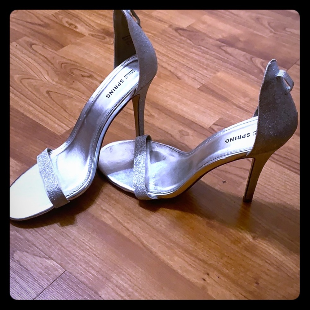 Women’s 8 open heels